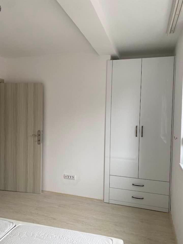 Sandra Apartmani Vrsac Exterior photo
